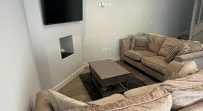 Henlow Annexe Room 1 of 2 - Image 2