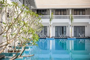 De Mani Hotel - Image 2