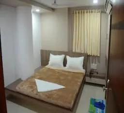 Hotel Ideal vadodara - Image 3