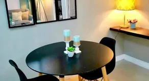 Super Cute Hampton Suites - Image 3