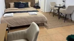 River Garden House - Image 2