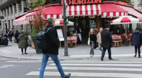Center ,1minute gare Montparnasse ,rue de Renne 6 eme, close to Eifel tour ,Notre Dame and Louvre meusm,aoesome place ,good for trip - Image 3