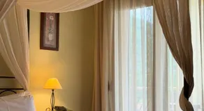 Evzin Hotel - Image 2