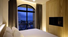 Chun Mure Hotel - Image 2