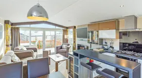 Cheddar Woods Resort And Spa - Image 4