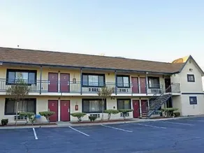 Luxury Inn Los Angeles - Norwalk - Image 5