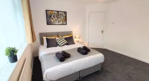 Elegant Home, Near The Beach - Image 2