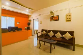 OYO 38598 The Executive Inn - Image 5