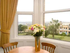 Arrandale Apartments - Image 5