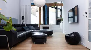 Townhouse Tongeren Center 275m2, 10p w Airco - Featured in Designbook - Image 5