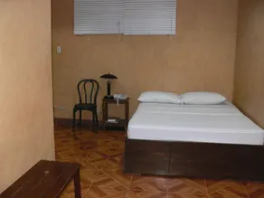 Plaza Maria Luisa Suites Inn - Image 3