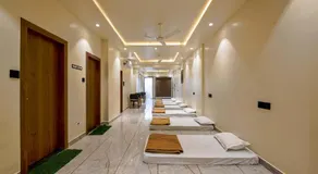 Hotel Shree Radhe - Image 2