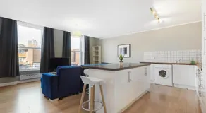 221 Clapham Road Apartments - Image 3