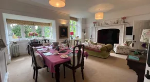 Coombe Lodge Farm House - Image 2