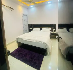 OYO Flagship Hotel Radhe Radhe inn - Image 3