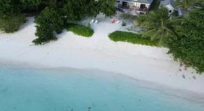 Digwa Beach Chalet - Image 2