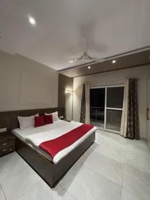 Royal Queen Family Homestay - Image 2