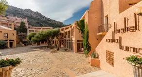 Hotel Cala Lunga - Image 4