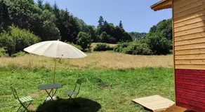 Roulotte au pied des volcans, cuisine et sdb de plein air - Image 3
