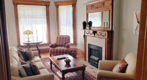 The Eleanor Davis House & Pool - Image 2