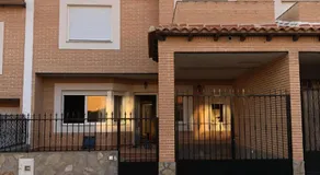 Alojamientos El Chorro - Image 4