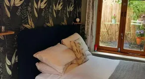 The Nook- Cotswold guest room - Image 2