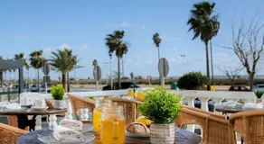 Hotel Playa Conil - Beachfront Studios & Suites - Image 4