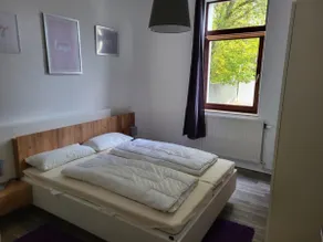 Frisch renoviert – ruhig aber dennoch sehr zentral gelegen - Image 5