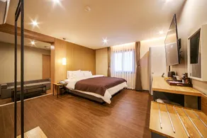 Gimhae Jangyu Hotel 101 - Image 3