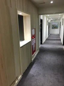 Red hotel - Image 3