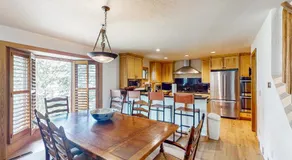 Vail City Bungalow - Image 5