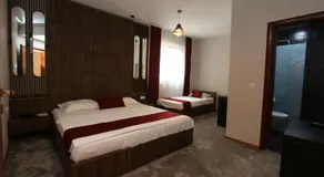Prior Hotel - Image 2