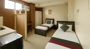 Home Stay Hotel - Image 5