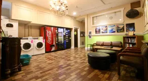 Green Tortoise Hostel - Image 4