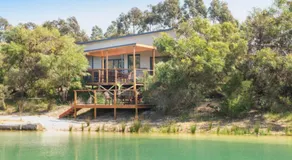 Wirraway Luxury Chalet | Lake Views | Private Gardens - Image 3