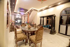 Hotel Rashmi - Image 4