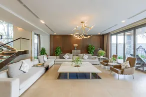 Luxe 6BR Beachfront Villa: Group Getaway Haven - Image 4