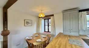 Wisteria Cottage - Image 5