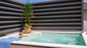Luxury Seafront Villa with Heated Pool, Jacuzzi, Sea View, 150 m from Beach - Image 5