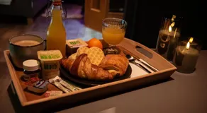 PAUSE NATURE SORBAIS Gite de groupe avec Piscine, Spas, Sauna avec 8 chambres et 8 salles de bain, grande cuisine et grande salle de vie - Image 5