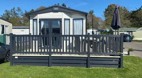 The Roecliffe, Holiday mid-lodge, Shorefield Country Park - Image 3