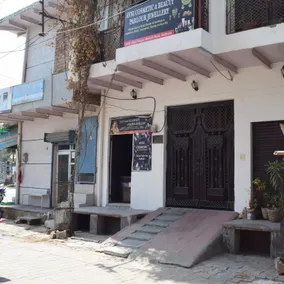 hive homestay - Image 4