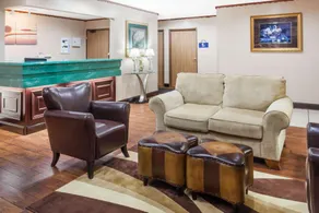 Days Inn by Wyndham Dyersburg - Image 2