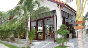 GM Doc Let Beach Resort & Spa - Image 4