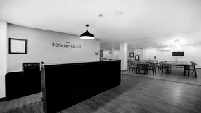 FabHotel Golden Moment - Image 3