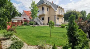 Family Garden Apartmanház - Image 4