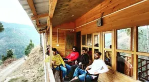 Golden valley cottages, Chail - Image 3