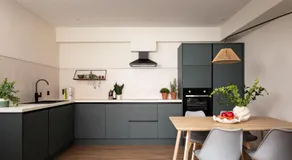 Brayford House Burton Road - stylish accommodation suitable for families and contractors - Image 3