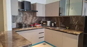 Zameen Aurum Gulberg, Luxury Apartment by MG - Image 5