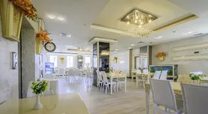 Real House Hotel - Image 2